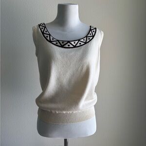 St. John Collection By Marie Gray NWOT Embroidered Cream Sweater Top Size M